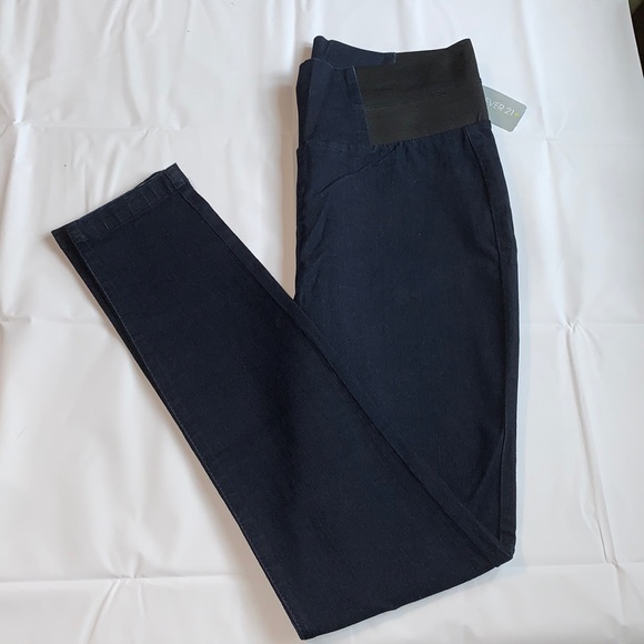 XL NWT Wide Waistband Jeggings Forever 21 Plus Denim - Picture 1 of 15